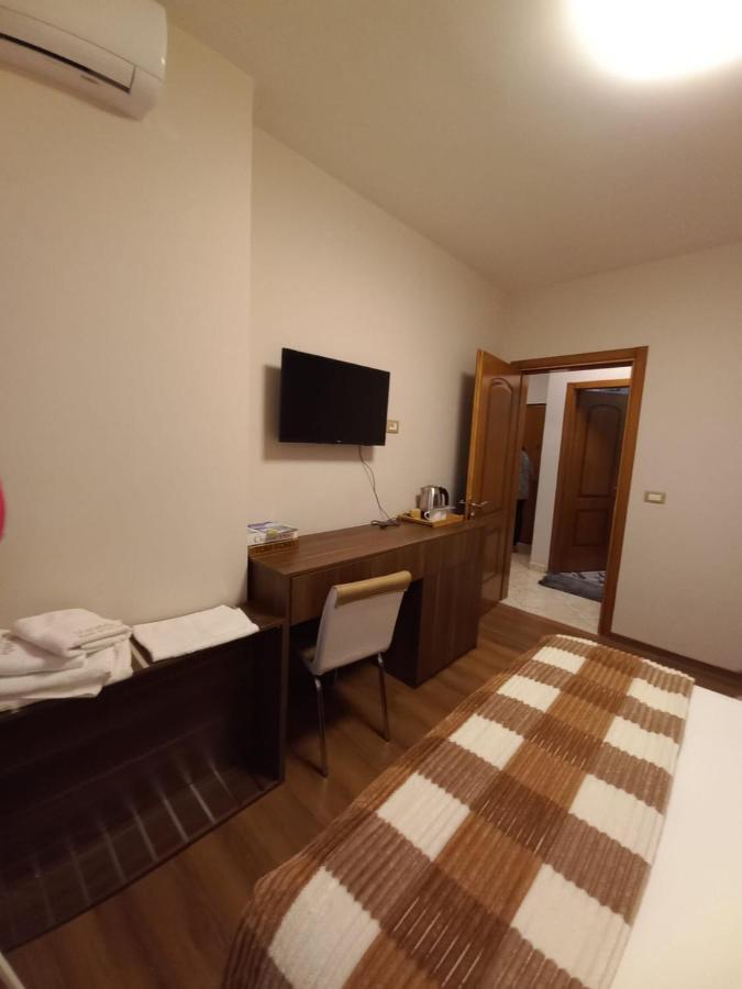 Penthouse Rooms & Aparts ติรานา ภายนอก รูปภาพ