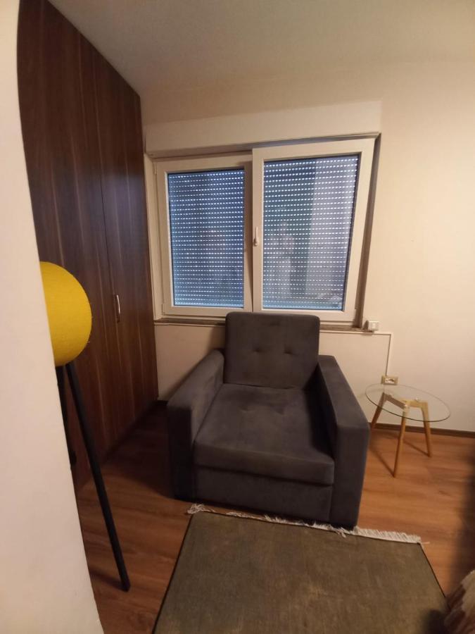 Penthouse Rooms & Aparts ติรานา ภายนอก รูปภาพ