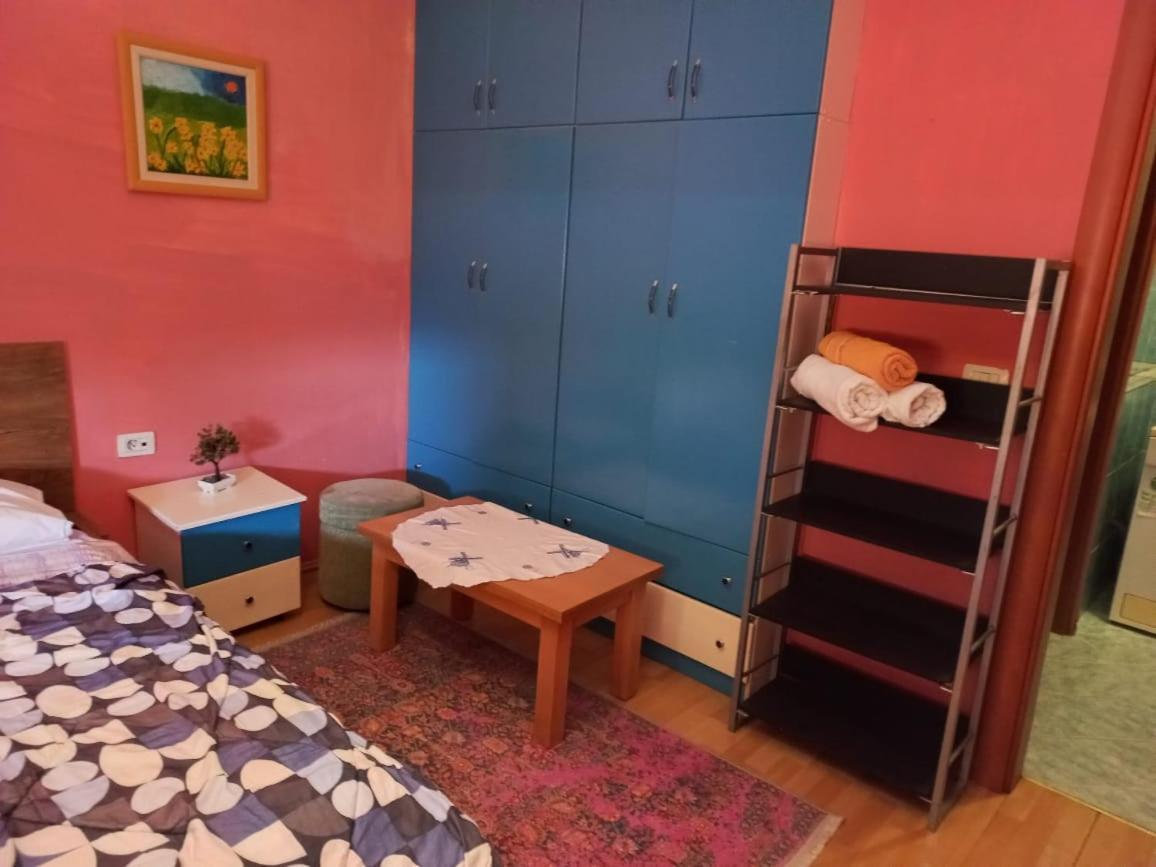 Penthouse Rooms & Aparts ติรานา ภายนอก รูปภาพ